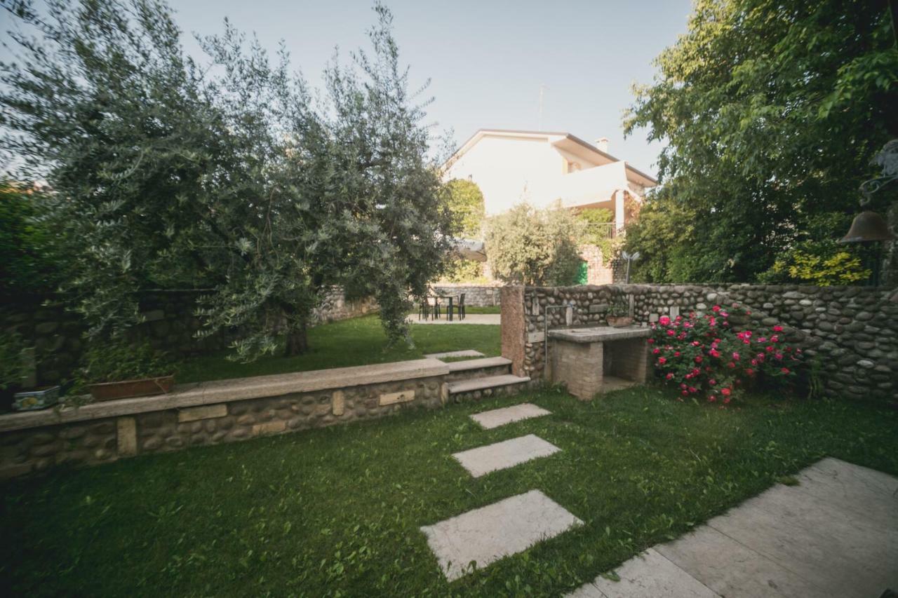A Casa Di Tom Bed & Breakfast SantʼAmbrogio di Valpolicella Eksteriør bilde
